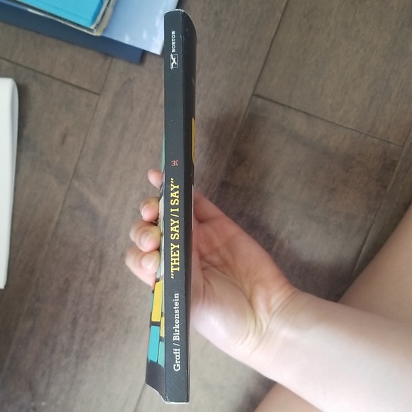 They Say / I Say 3rd Edition by Gerald Graff and Cathy Birkenstein - Picture 3 of 4